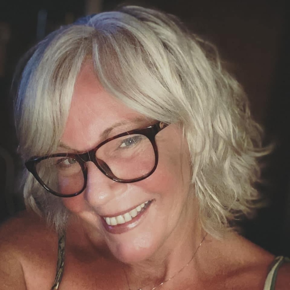 Meet your Posher, Tonya